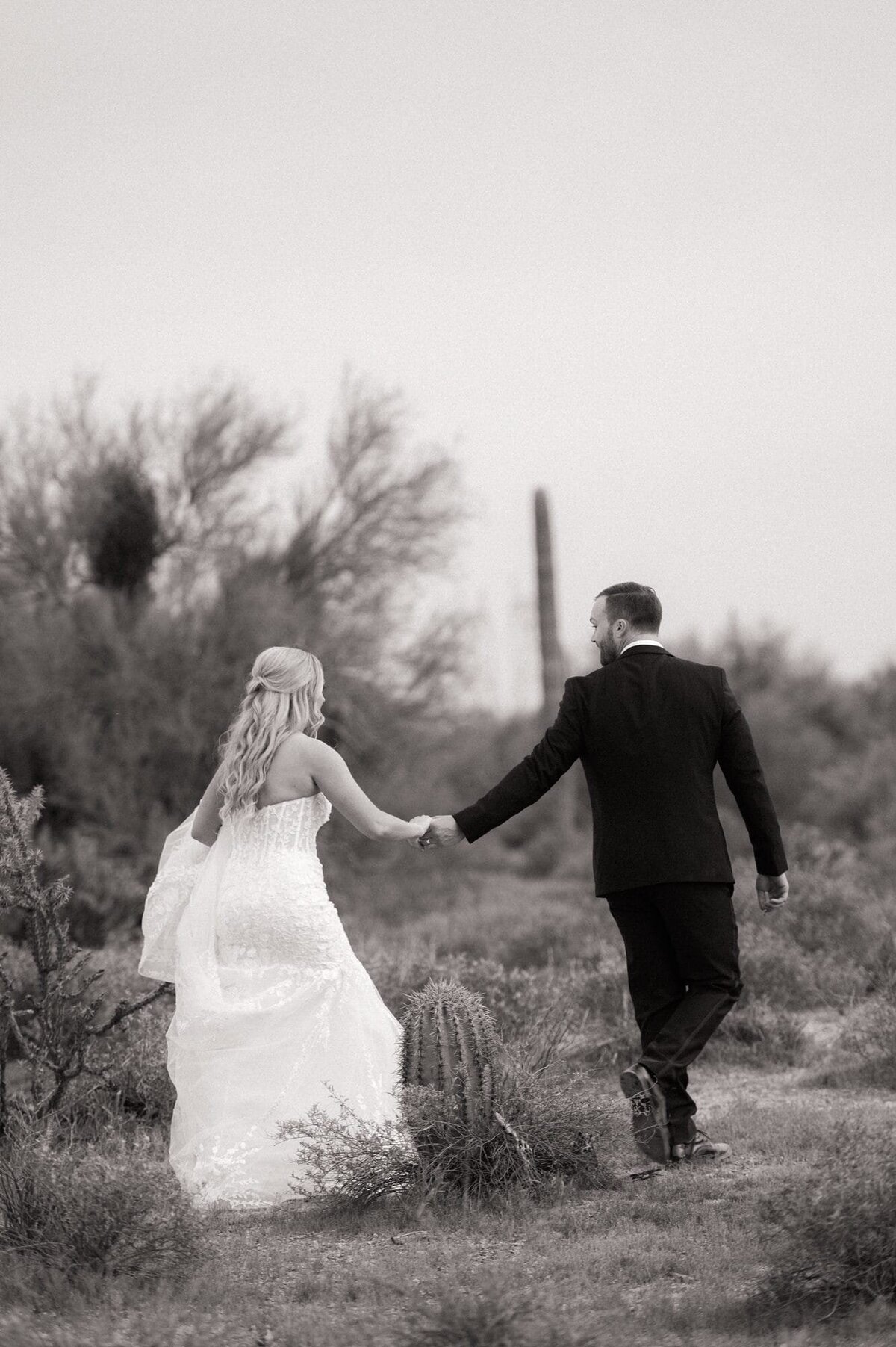 wedding-at-desert-foothills-scottsdale-arizona-joyandbenphotography-82