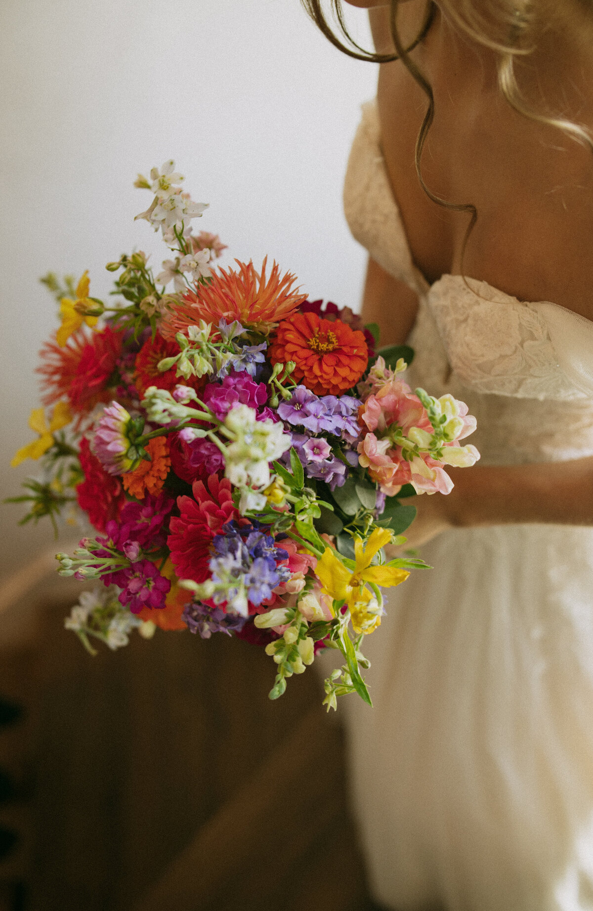 Chattanooga wedding photography – colorful bridal bouquet