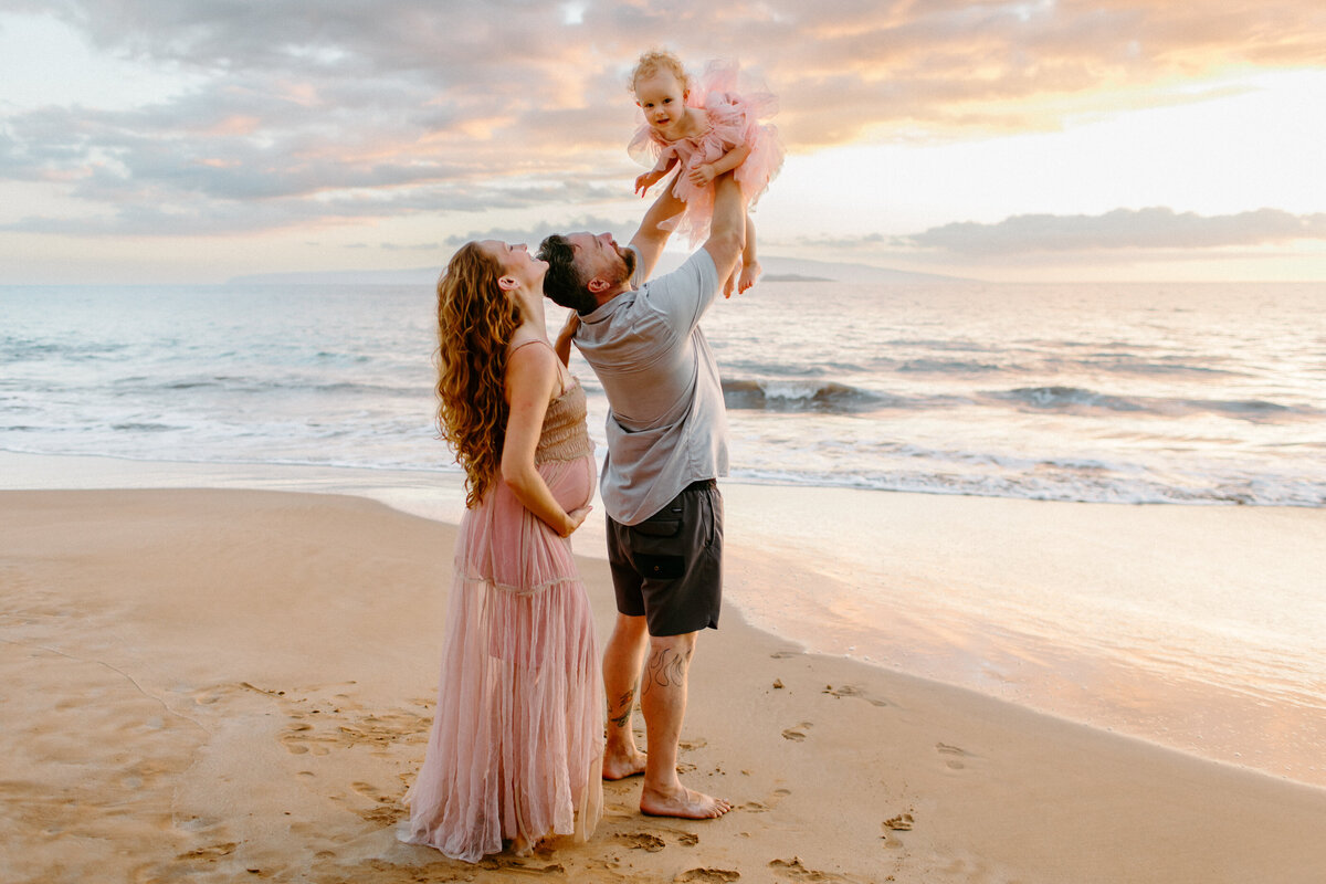 maternity photos in maui