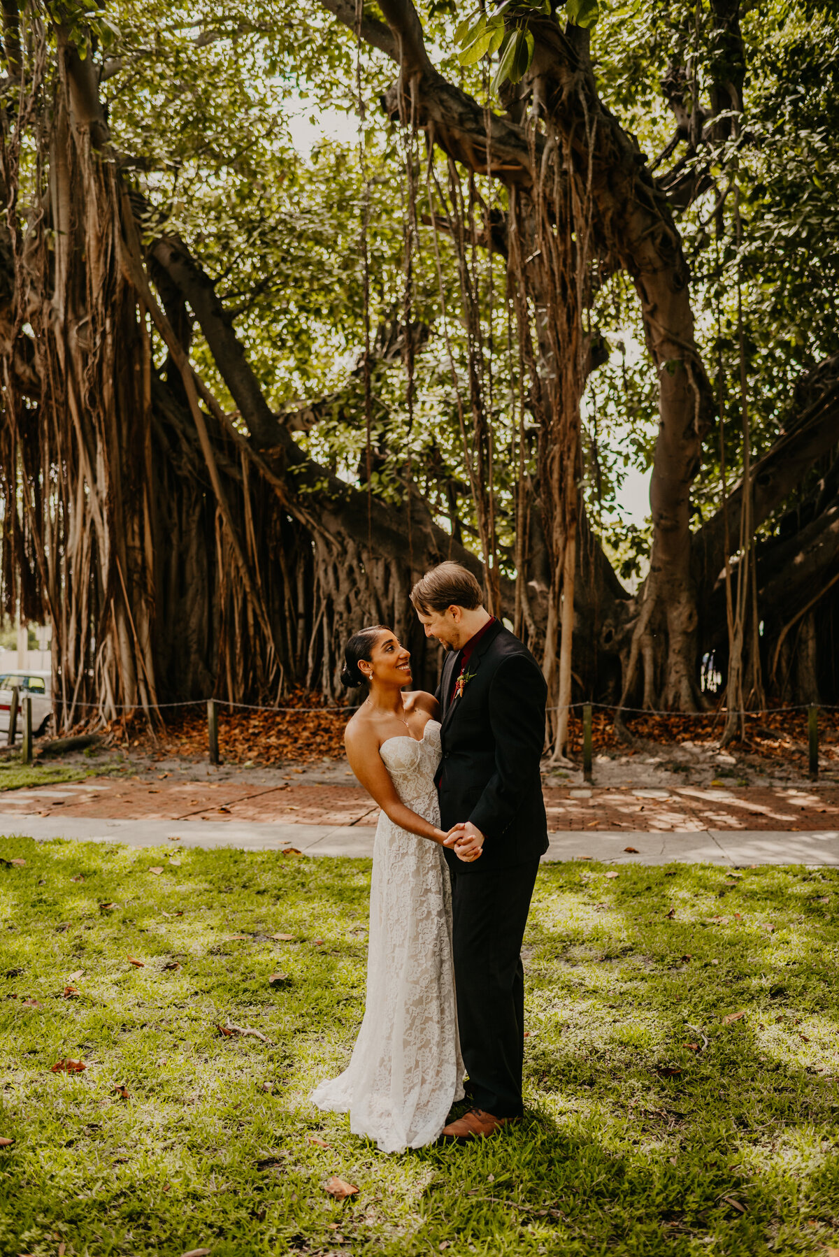 mariah-lacy-photo-st-pete-shuffleboard-elopement-chantilly-planners-30