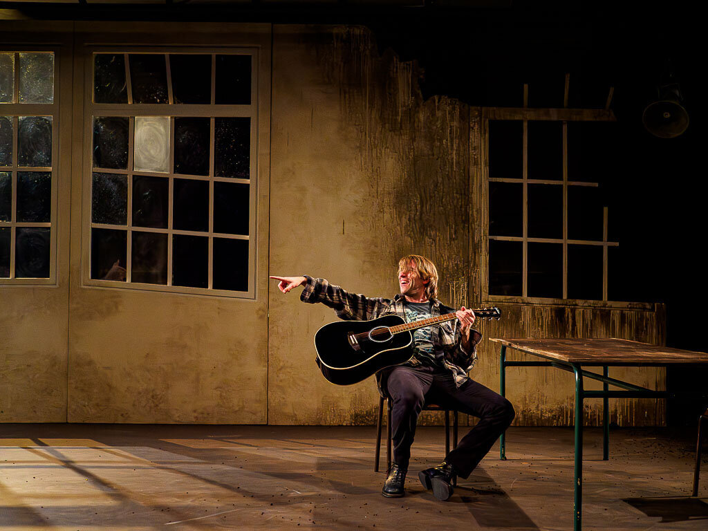 L'ECLIPSE Générale mise en scène Leslie Bernard, Matthias Jacquin ©Marie Charbonnier-007
