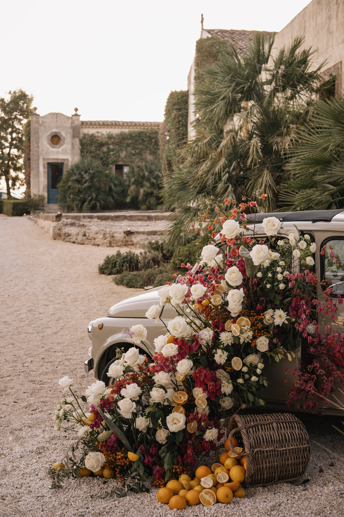 Vintage wedding car decor, wedding in sicily