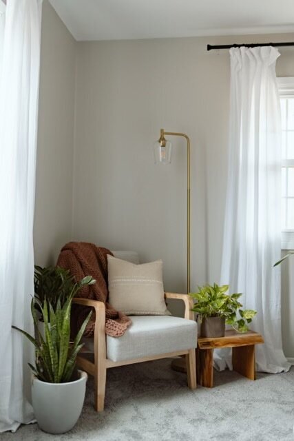 room corner chair 