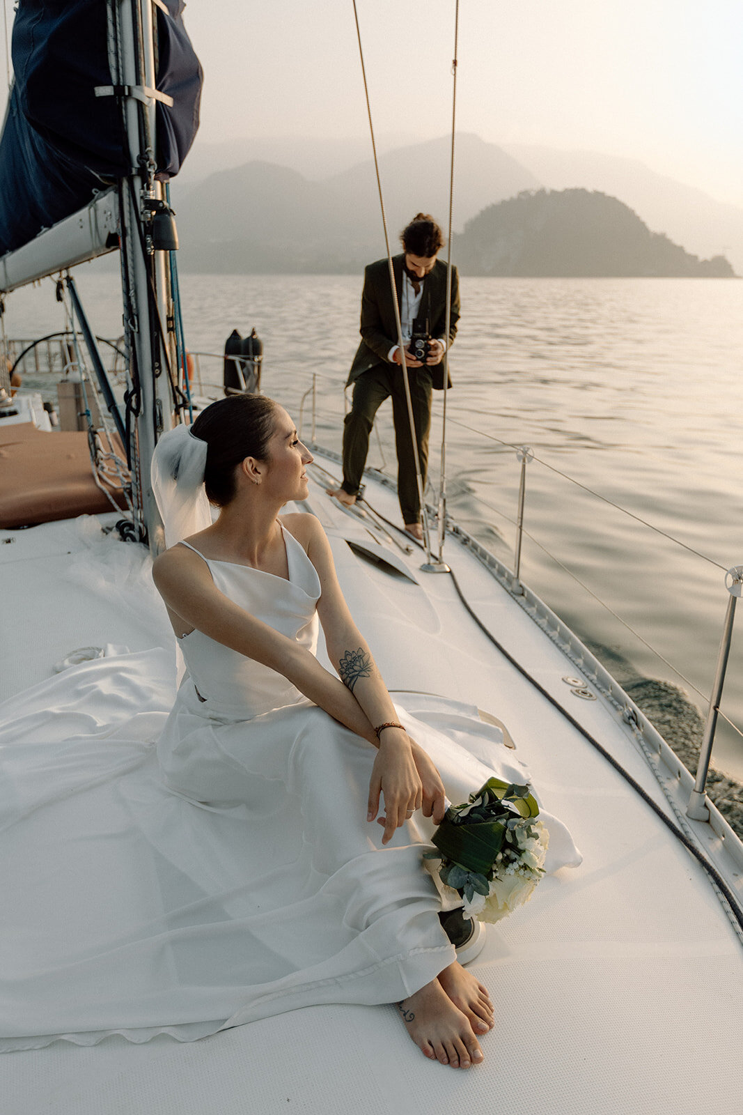 00001candid-engagement-photography-lisa-lark-photography-bella-bellagio
