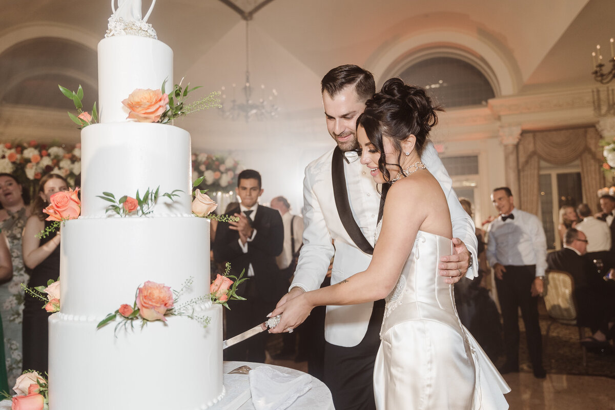 wedding reception at the pleasantdale chateau in north jersey photos by the best photographer suess moments