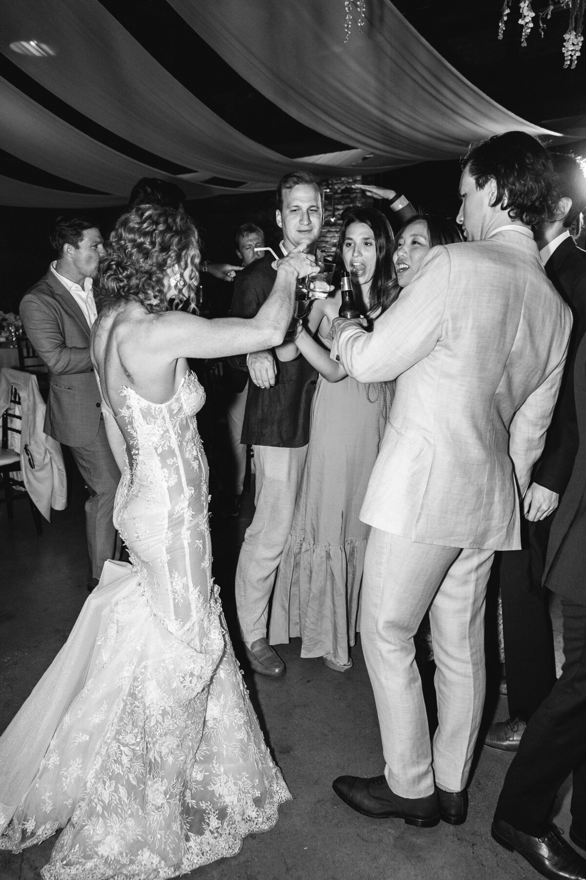 revel-motor-row-chicago-wedding-111