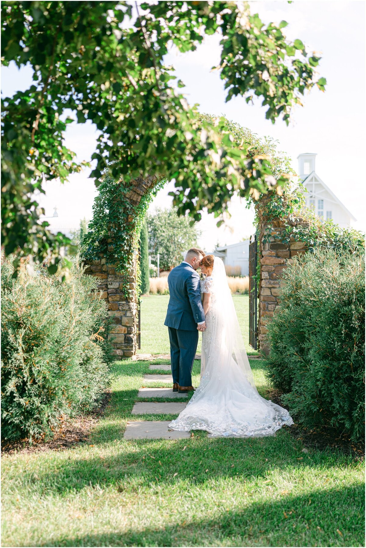 Redeemed_Farm_Scandia_Wedding_0283