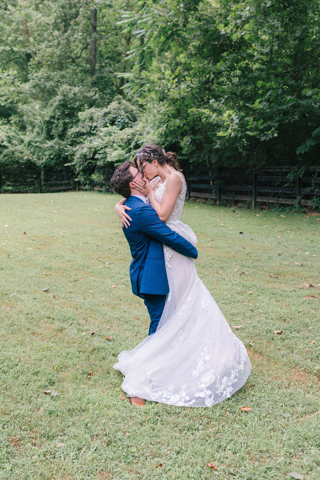 Meredith_John_Holston_Springs_Knoxville_Wedding_Alexandra_Adkisson_Photo-569