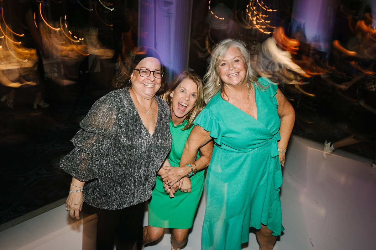 St. Louis Luxury Wedding Photographer Dance Floor Party Photos8