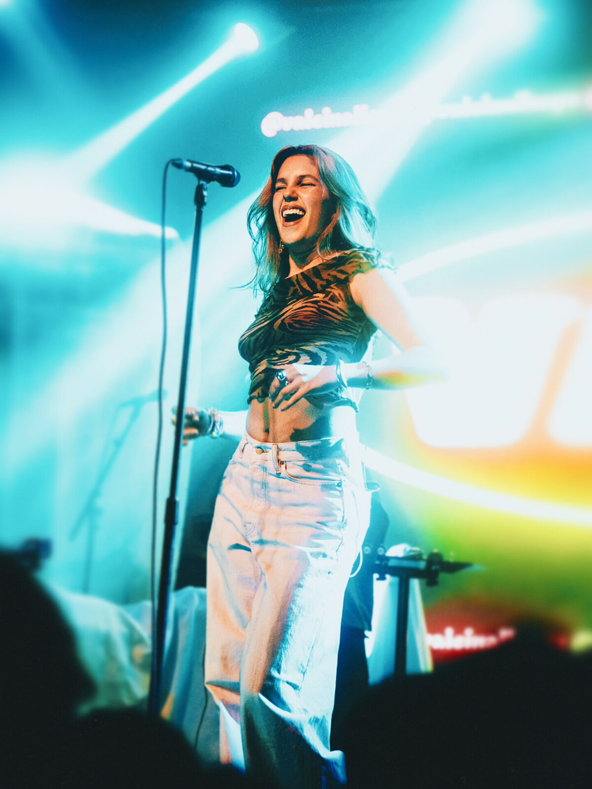 B0EC41FE-D7A8-4526-83D1-29AEE1730C27