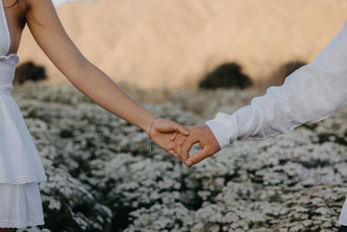Queenstown couple photographer, couple photo session at Jacks Point