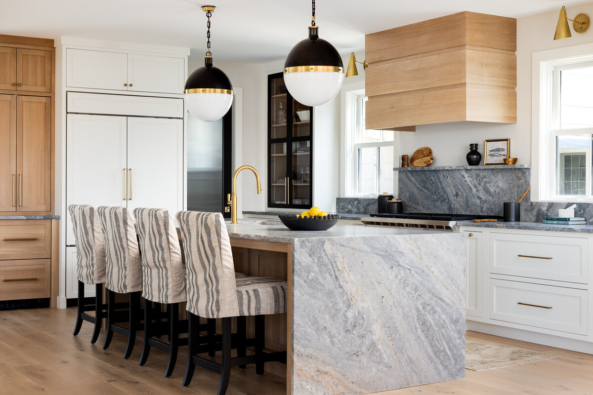 4277 5th Avenue Web-24