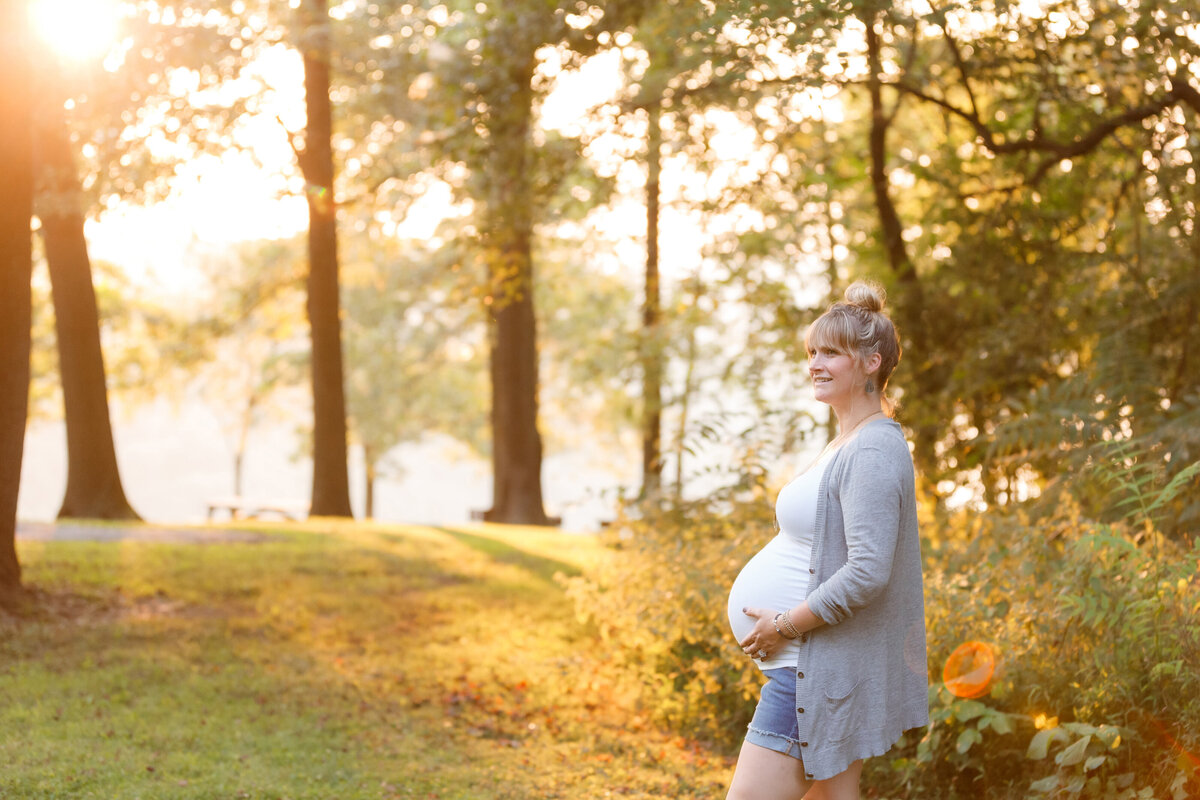 Maternity Photos_Harrisburg PA Materity Portrait Photographer_Photography by Erin Leigh_006