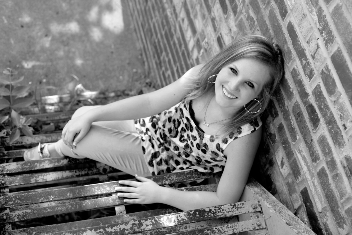 Salina_Kansas_Senior_Portraits_014