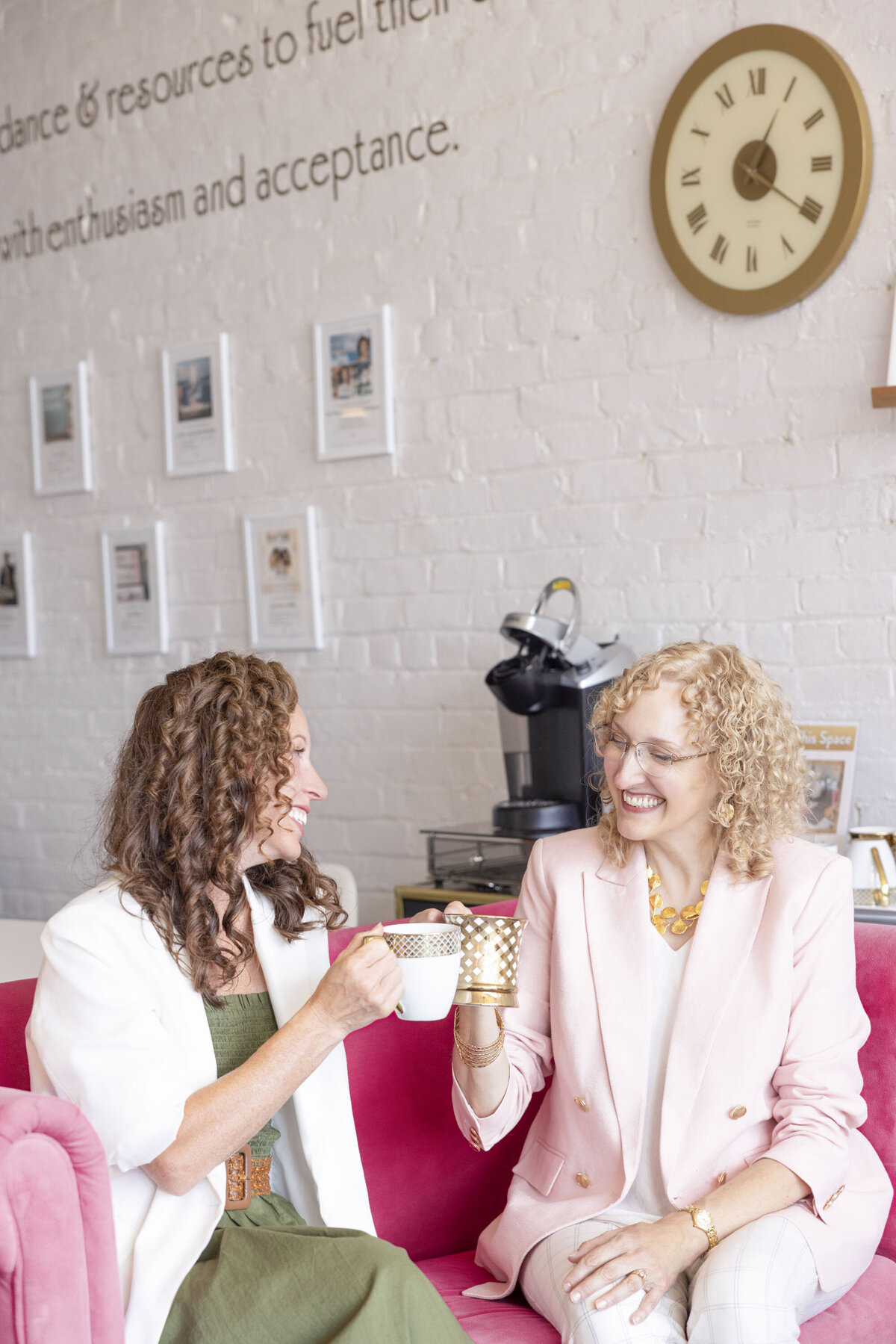 Aviatra-cincinnati-personal-brand-photos-Jennifer Blackburn-your-brand-compass-1781