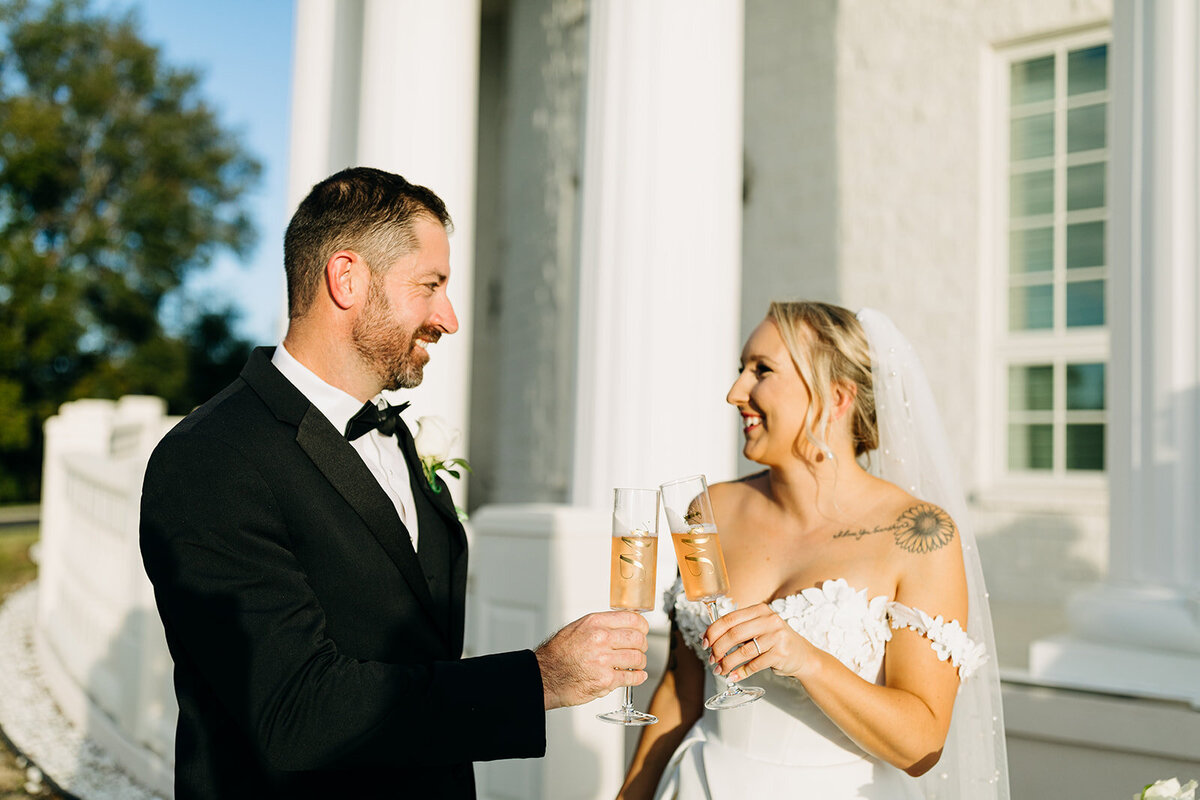 amber-mcwhorter-photo-whitehurst-elopement-chantilly-chic-celebrations-0504
