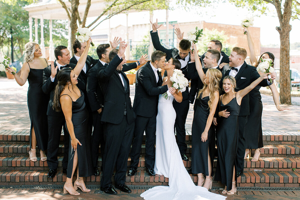 LIZZIE BAKER PHOTO _ Samantha & Mike _ 7 . 16 . 2022 _ The Foxglove Wedding _ Atlanta Wedding Photographer _ Atlanta Film Photographer-456
