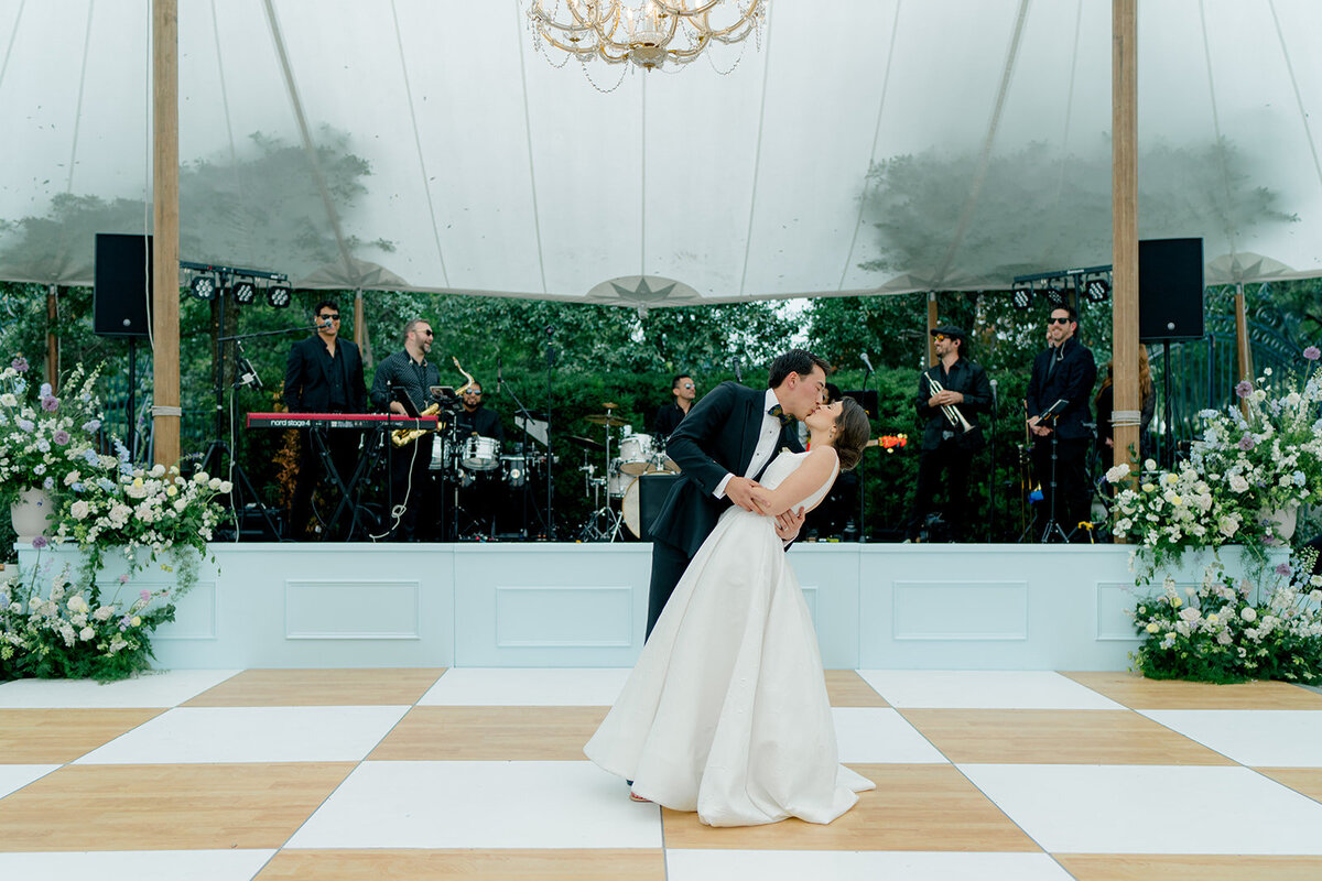 Charleston_destination_blue_purple__Gibbes_Wedding_Kailee_DiMeglio_Photography-1347