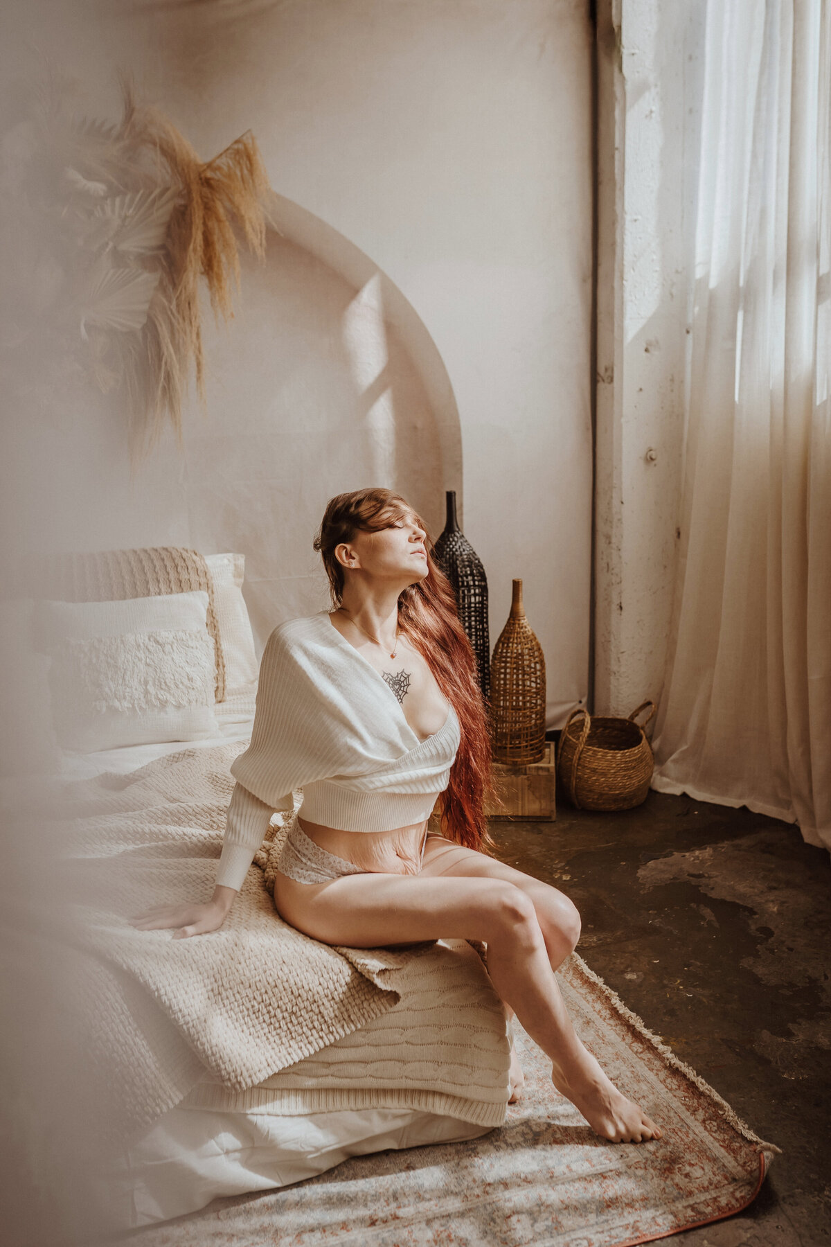 The_Storyteller_Studio_Boudoir_Sunlit_Strength_DesMoinesIA-storyteller-collective-photo-co