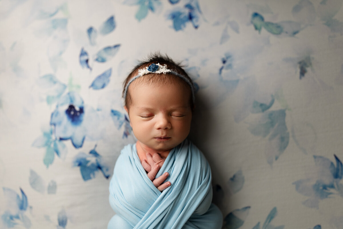 NW Arkansas newborn photographer, newborn photography near me, newborn portraits in NW Arkansas