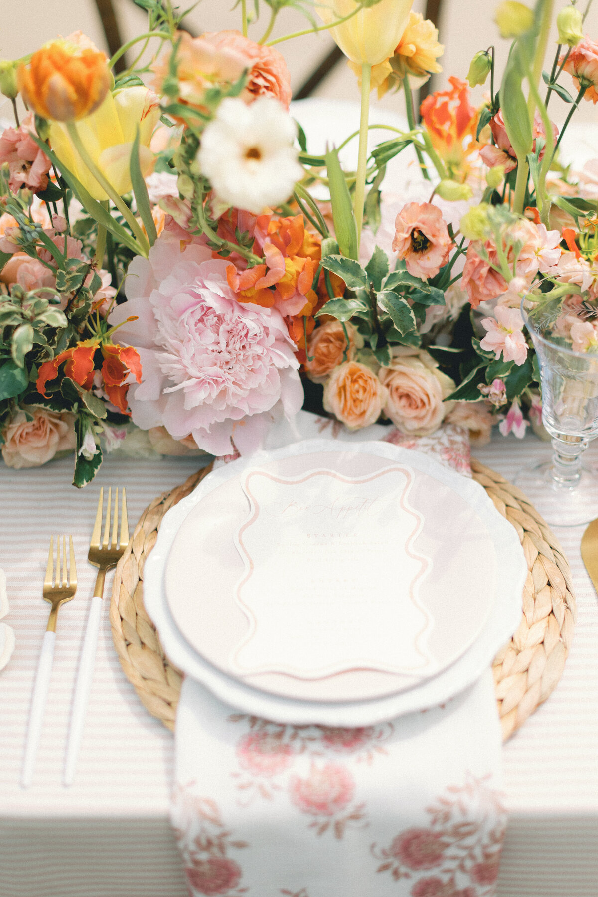 lake-como-inspired-spring-editorial-chicago-museum-hayley-moore-photography-45