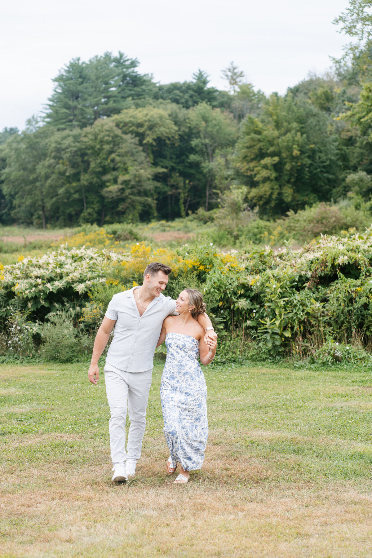 Engagement photographer Danielle Littles captures romantic, candid moments with a storytelling approach. Specializing in timeless, heartfelt photography for couples in love