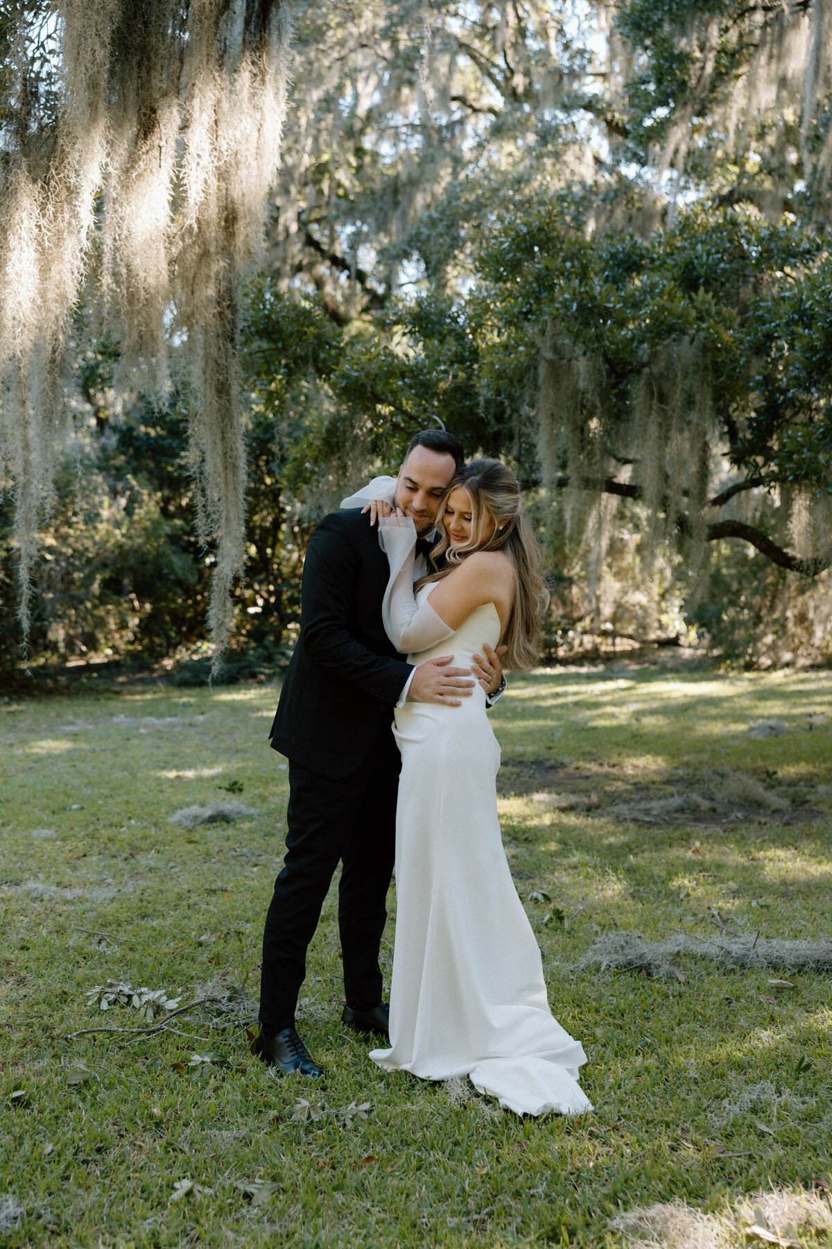 Timeless-Charleston-Tent-Garden-Party-Wedding-PC7A1105