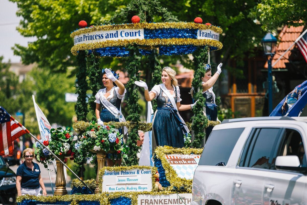 Bavarian-Festival-Parade-Frankenmuth-Michigan-19