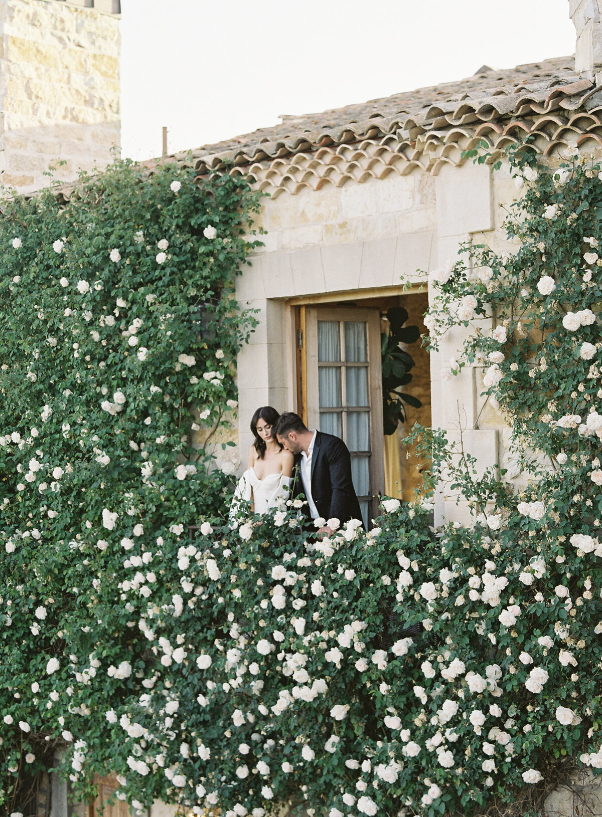 063-refined-sunstone-winery-wedding-0004