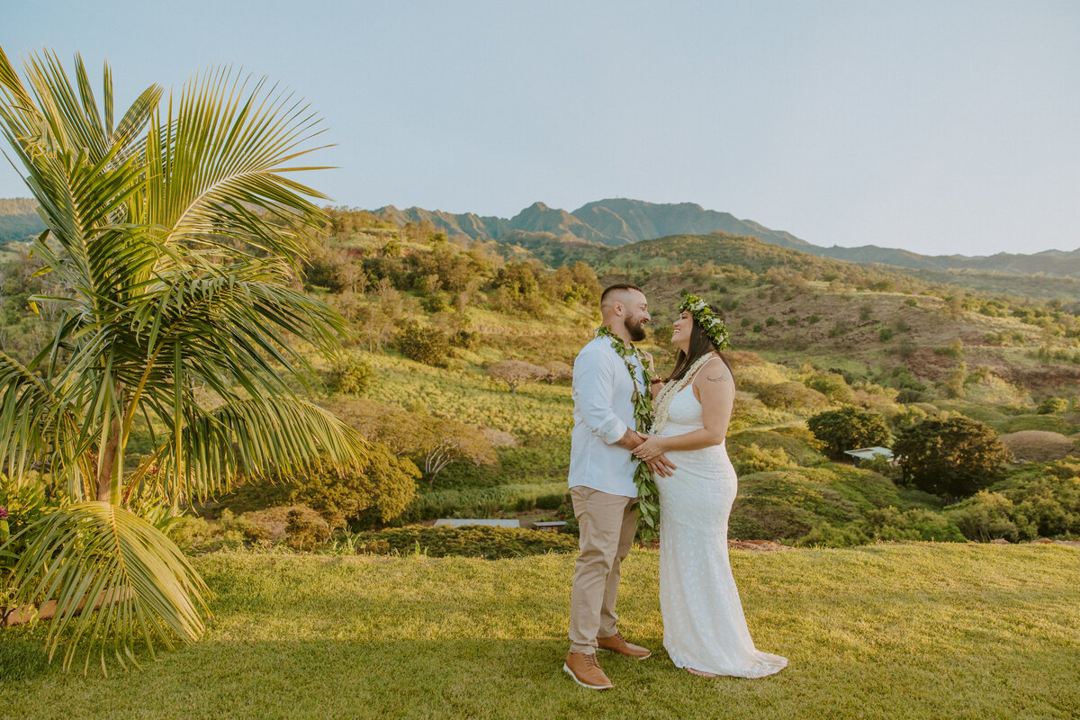 Oahu wedding photographer