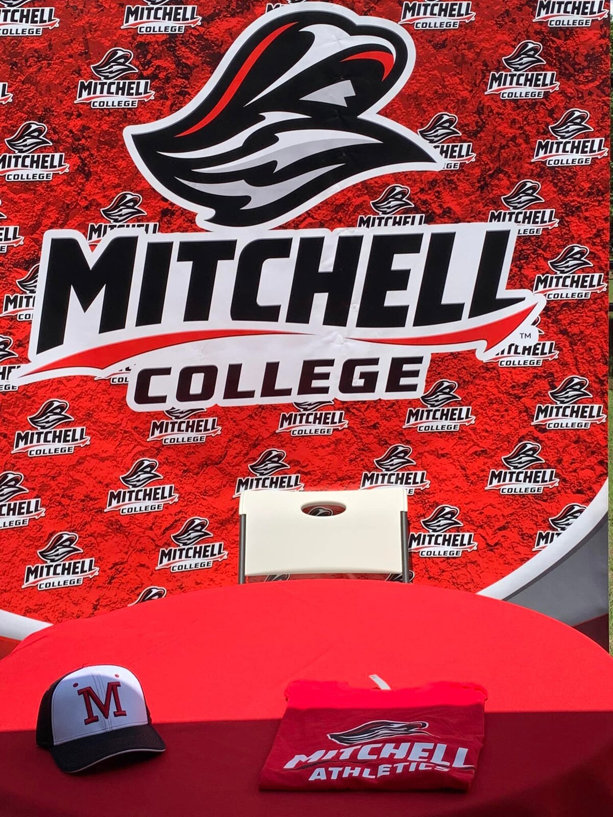 graduation-party-mitchell-college