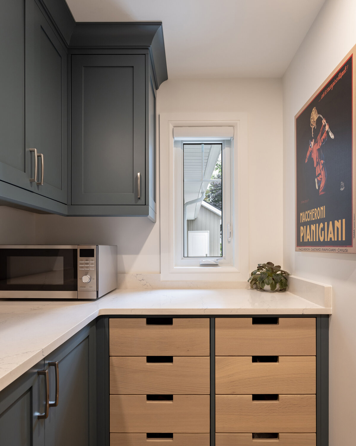 KatCo_Interiors-LakeHouse-Pantry-10