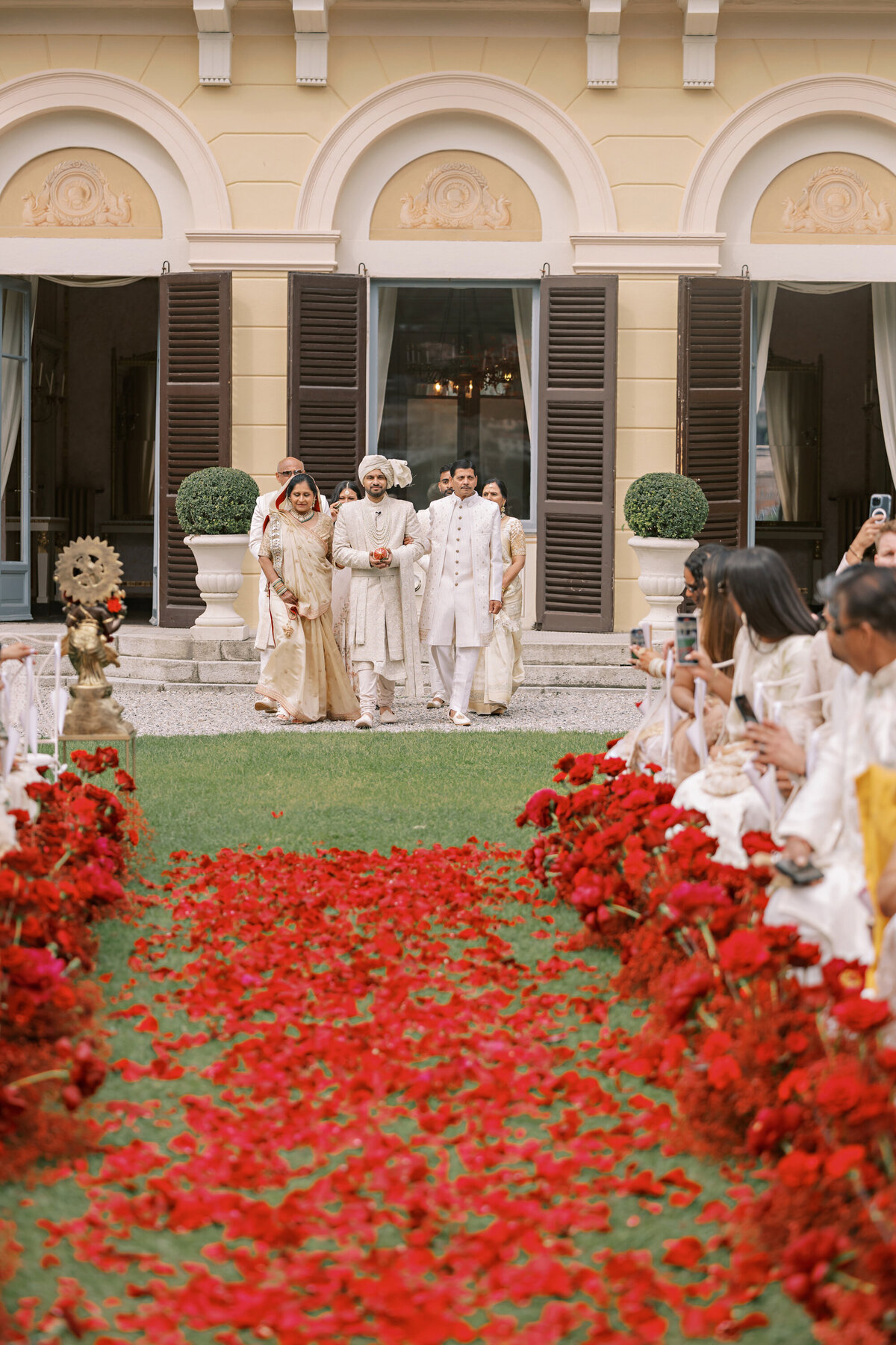 048-SnehaNirav_LakeComo_Wedding