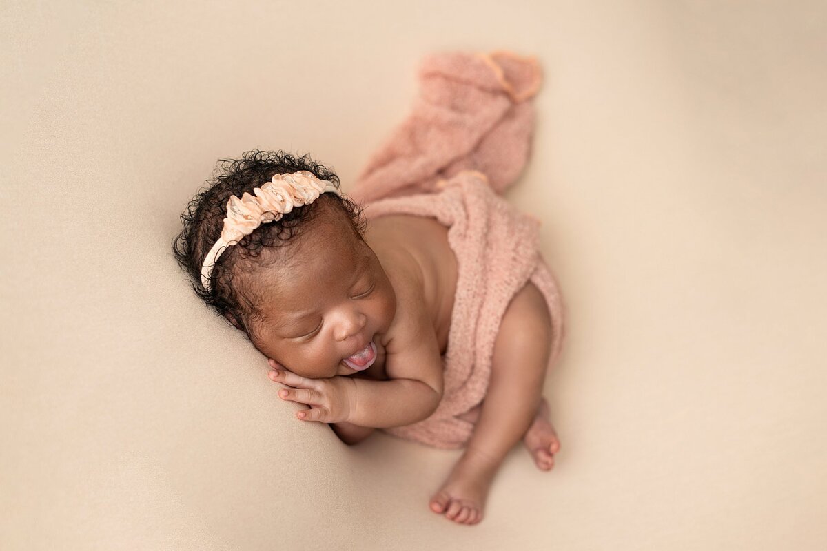 06_11_2024_LillianNewborn-studio-13_WEB
