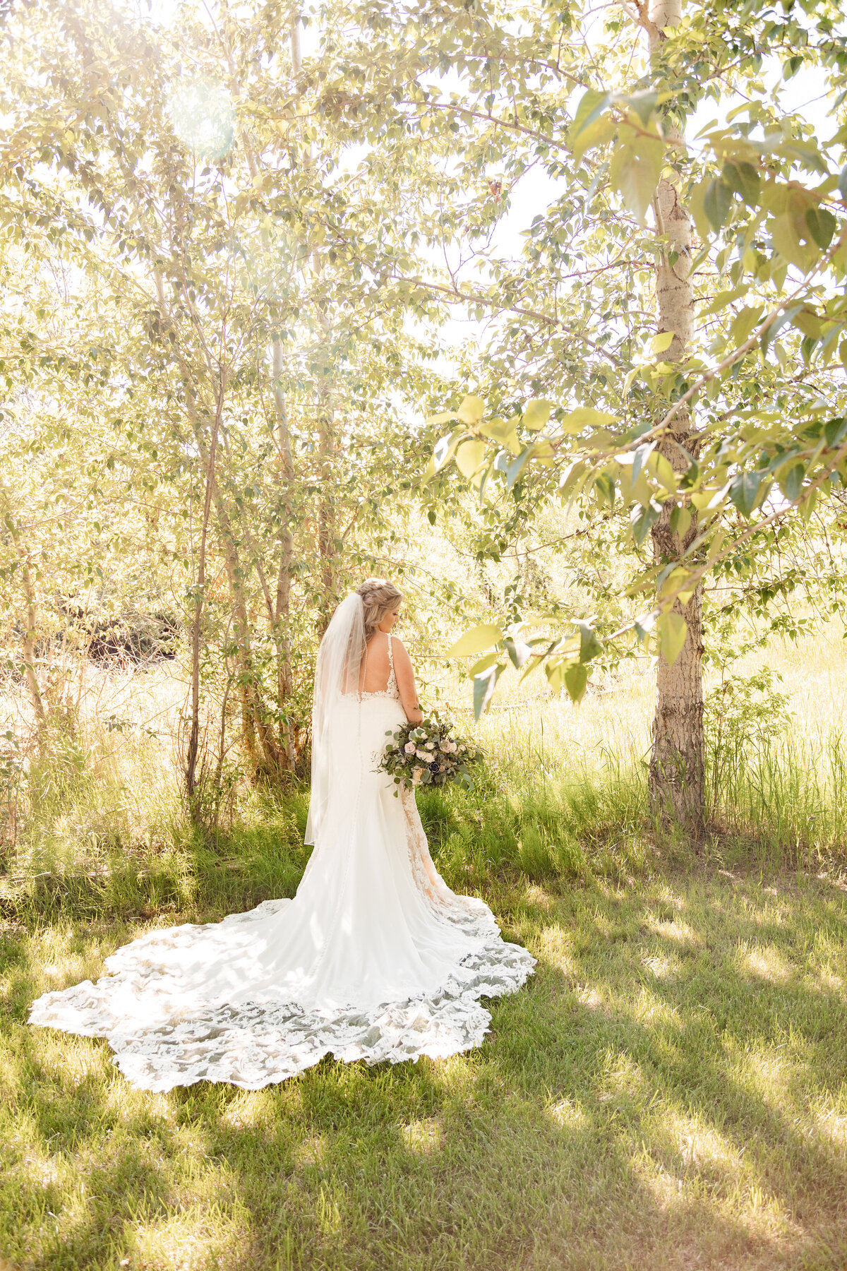 summer-bridal-photos