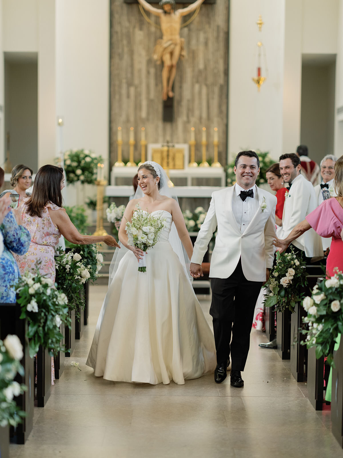 bride-groom-walking-aisle-3GF-W