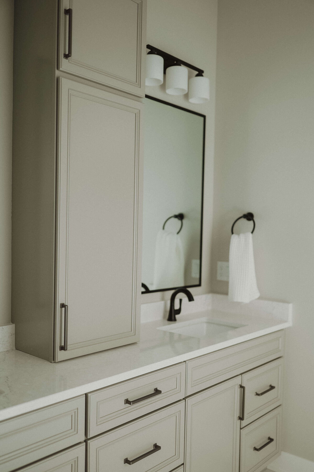 2425-Bathroom-Linden-Central-Iowa-Custom-Home-JRL-Builders-3F1A1664