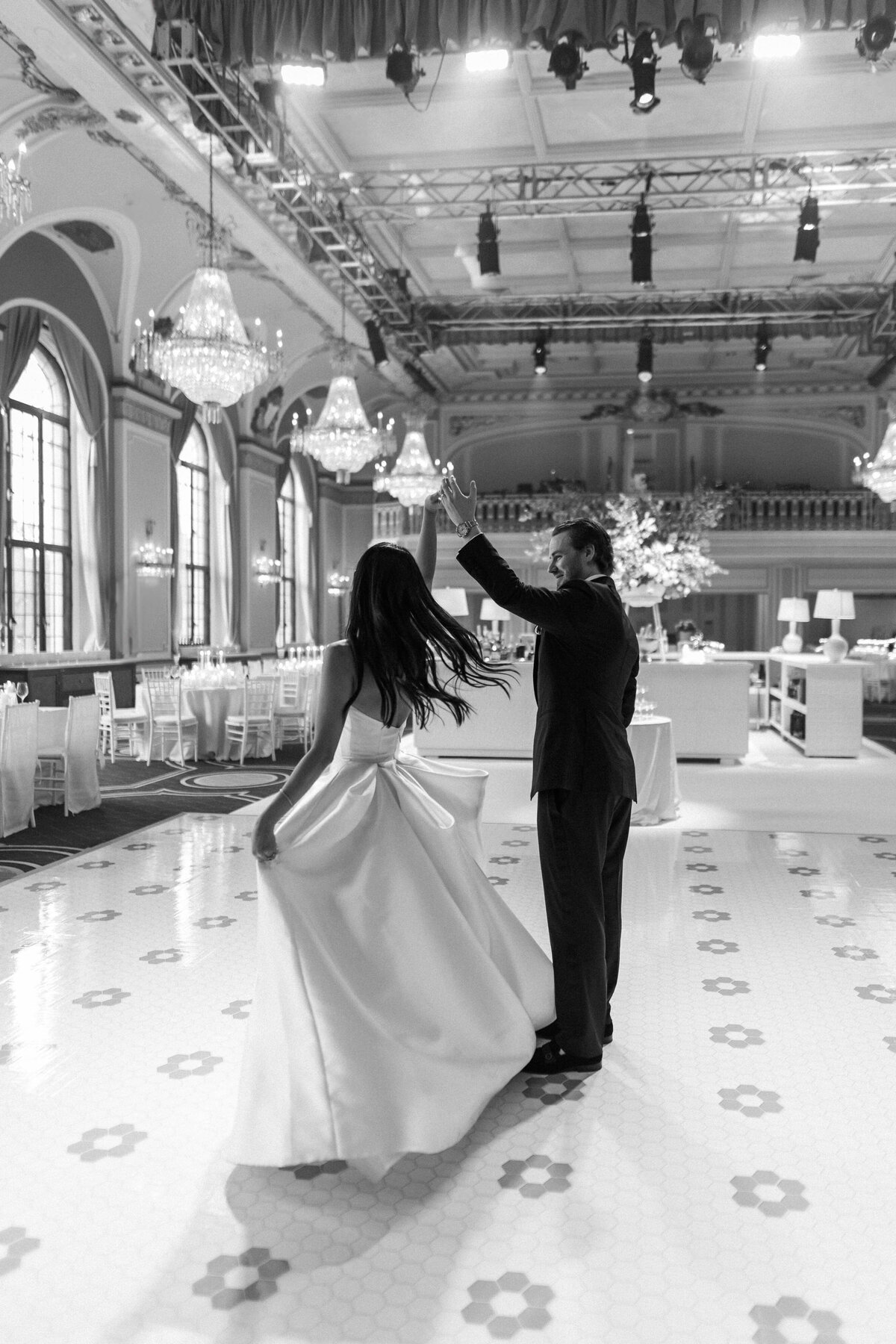 515-Chateau-Frontenac-Quebec-City-Canada-Shantel-Jeff-McCain-Wedding-54