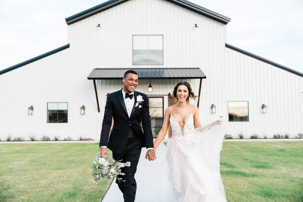 Dallas, Fort Worth Wedding and Engagement Photography by White Orchid Photography