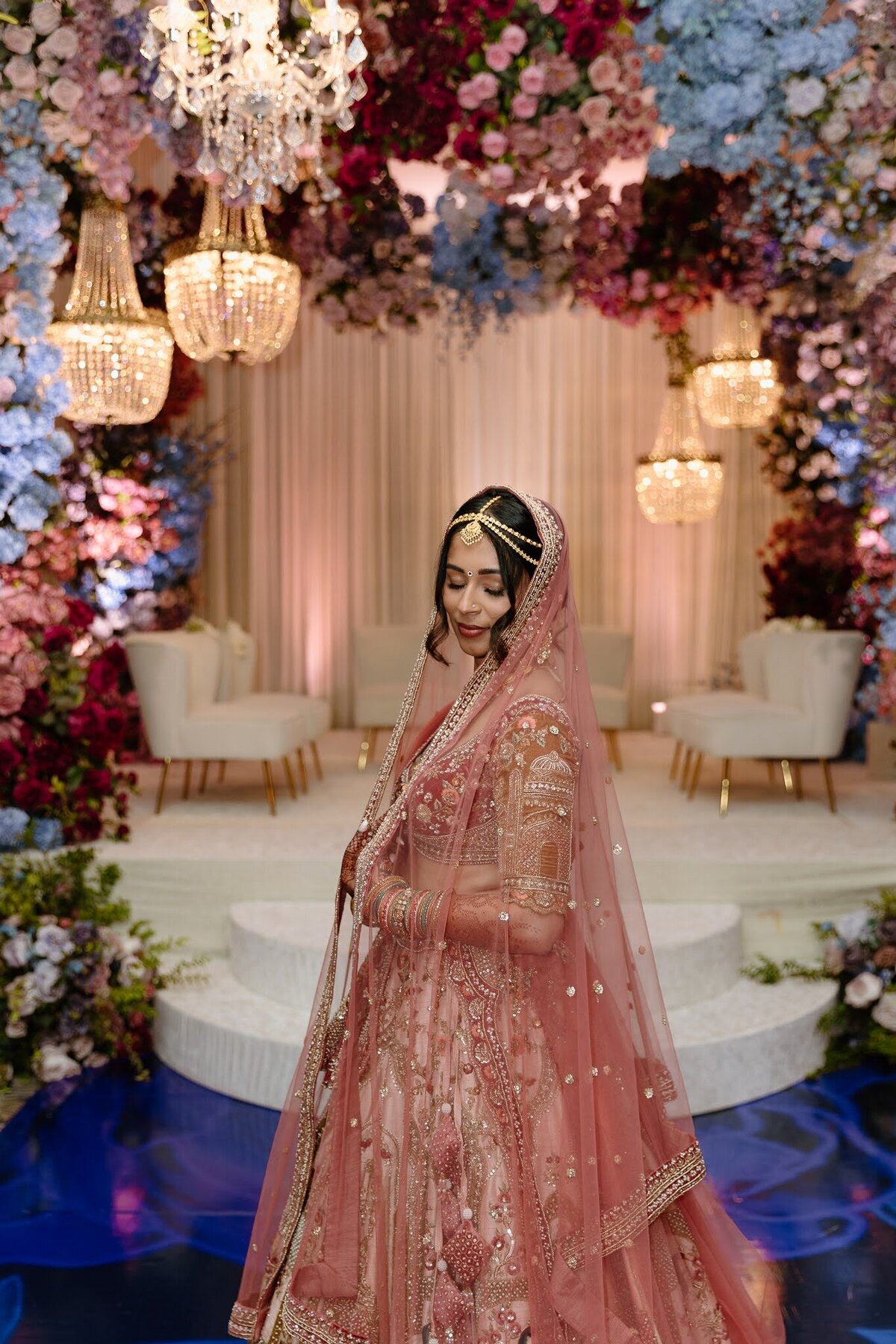 Nichole-Babiez-Photography-wedding-photographer-indian-wedding-photographer-mendhi-sangeet-baraat-luxury-chicago-illinois-marriott-schaumburg-70