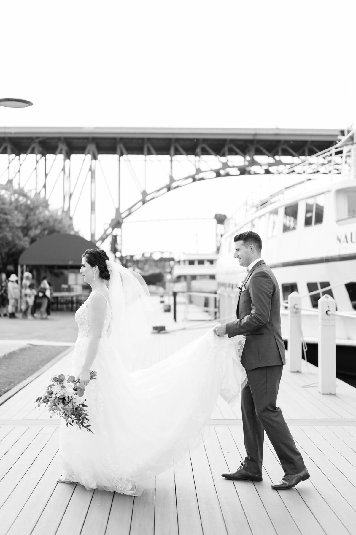 Lake Erie Ohio Wedding Photography