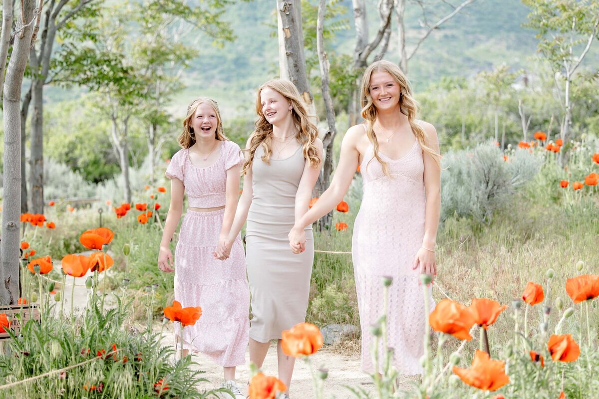 CO-Magnolia-and-Grace-Photography-Co-Family-Session-Utah-County-Eagle-Mountain-Spring-Mini-Poppy-Session-HollyC# (1)-9