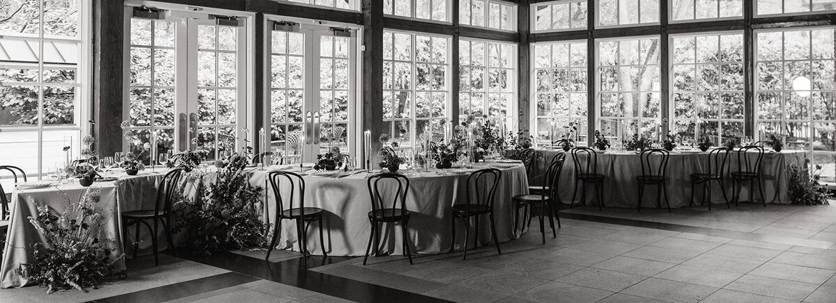 Danielle-Aisling_New_York_City_Central_Park_Boathouse_Wedding-145