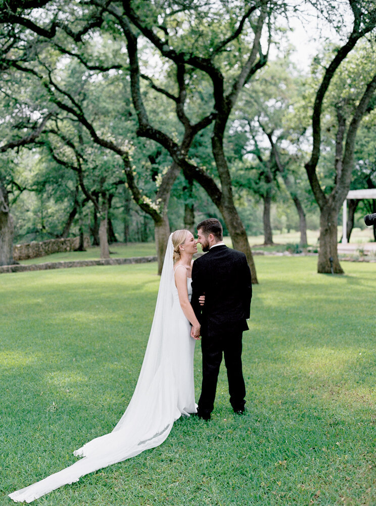Top Austin Wedding Photographer-714