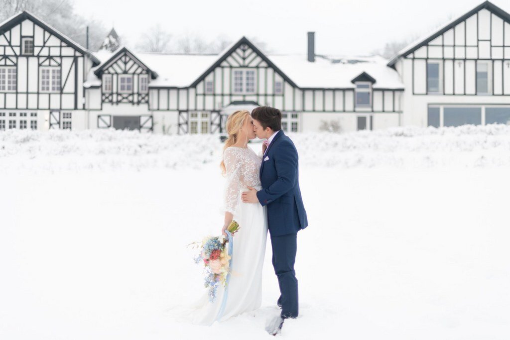 winter wedding at domaine de bronromme