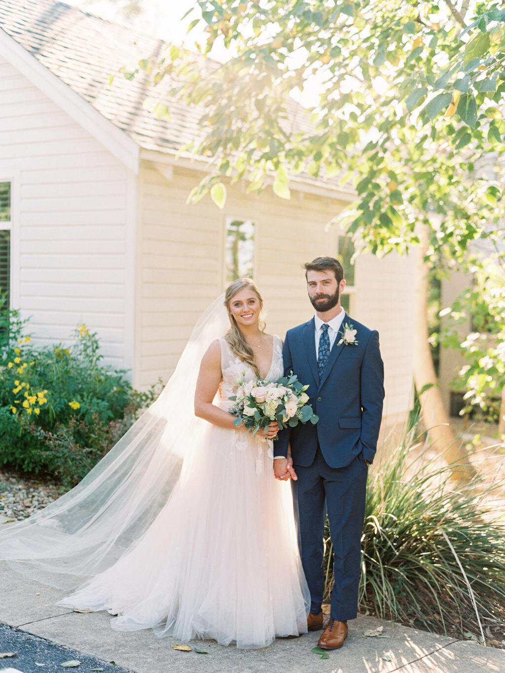 mercury-hall-wedding-austin-texas-wedding-photographer-mackenzie-reiter-photography-28