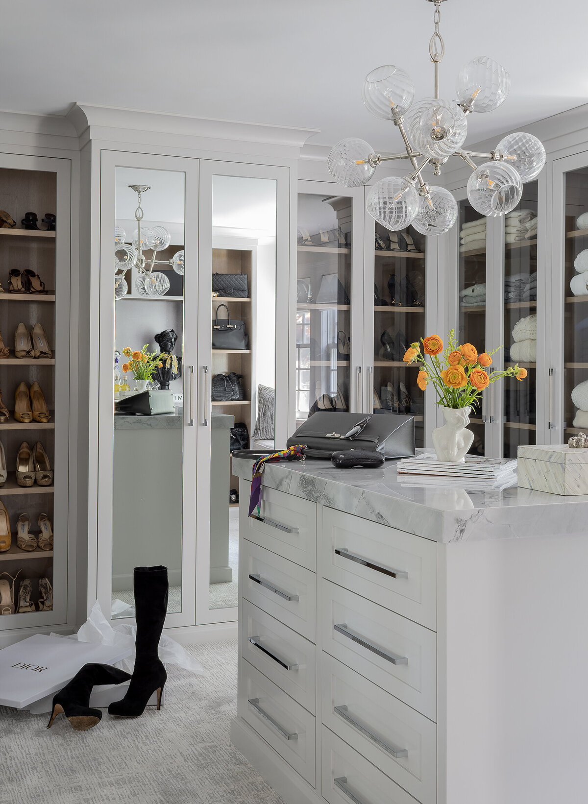 wellesley-luxury-custom-walk-in-closet-design