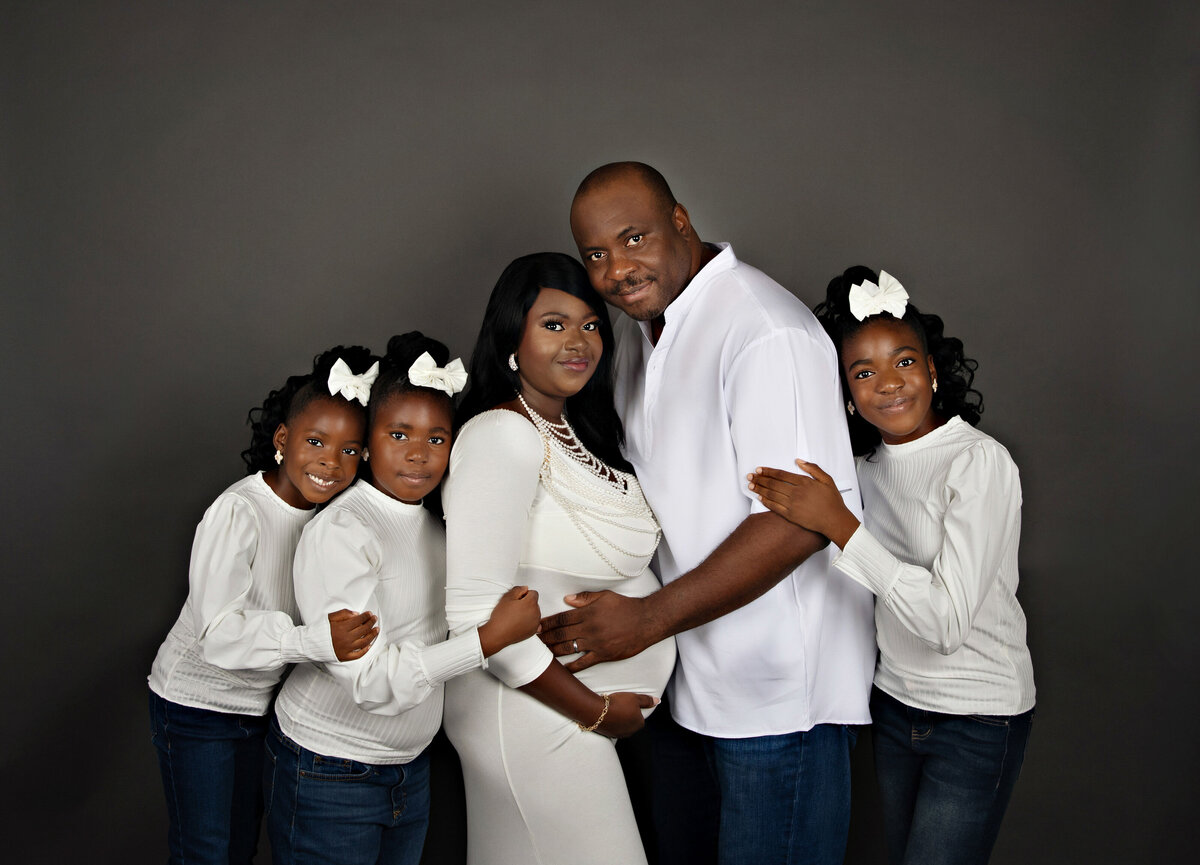 maternity photography session photo shoot modern best san antonio texas photograhers loving family