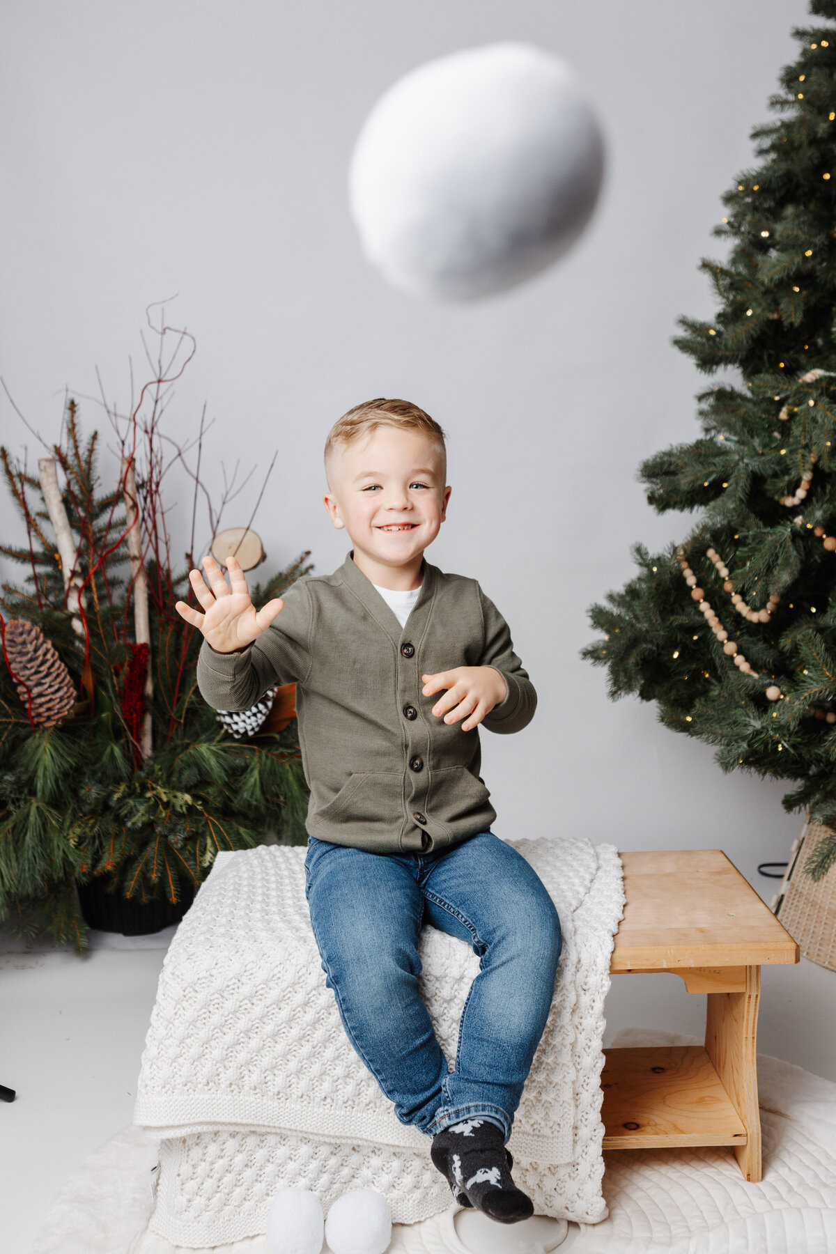 Christmas-mini-session-Chelsey-Kae-Photography-2025-5565
