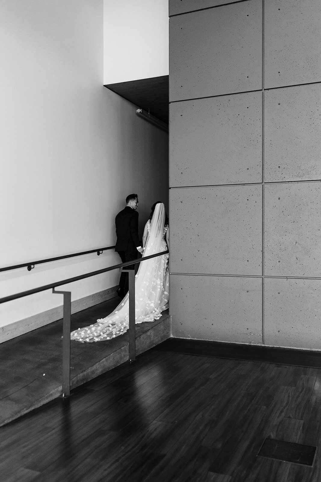 reTheBurrowWeddingPhotography-930